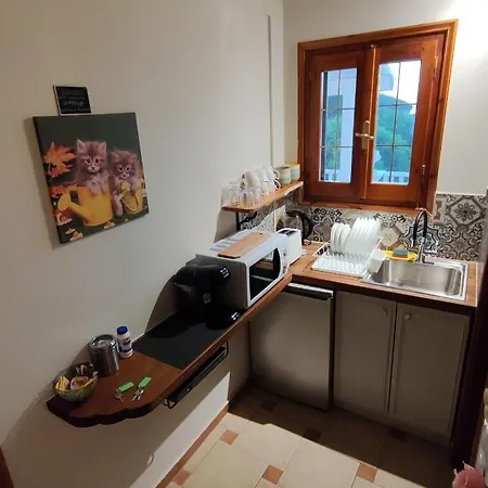 בית הארחה Guestroom Happynest No.3 Melíssia